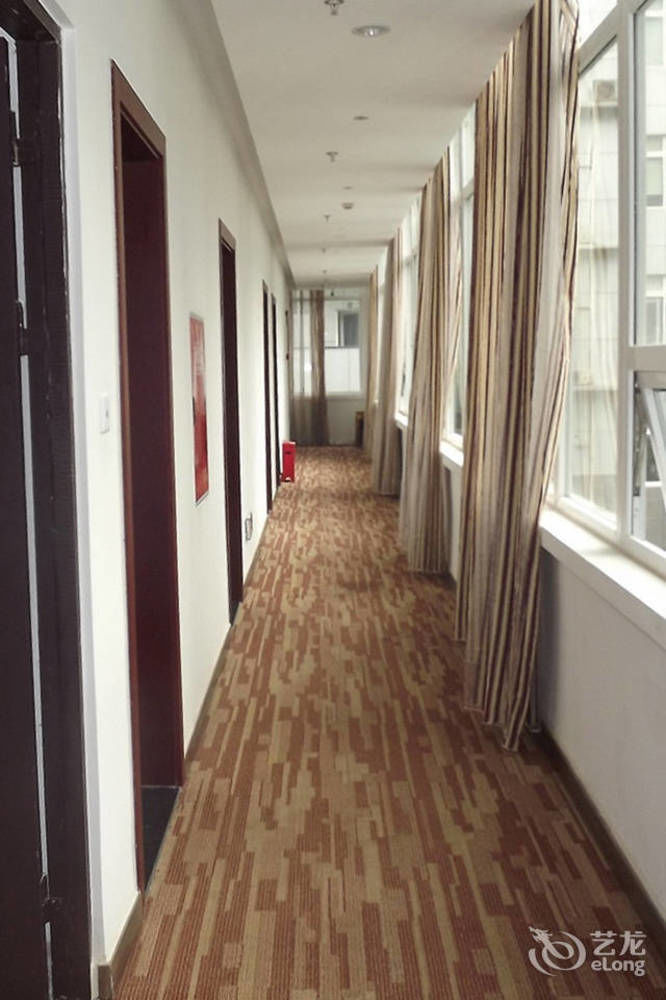 Xipuxing Pudi Hotel Экстерьер фото
